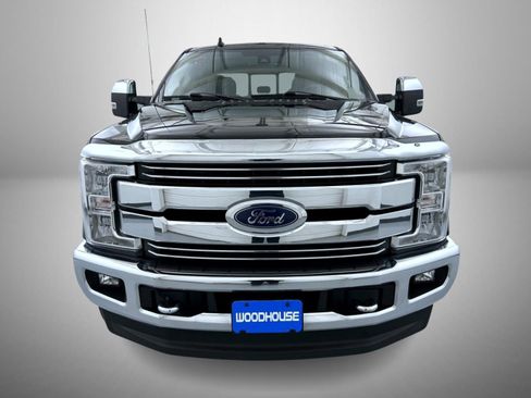 Used 2019 Ford F250 Lariat w/ Lariat Ultimate Package image 2