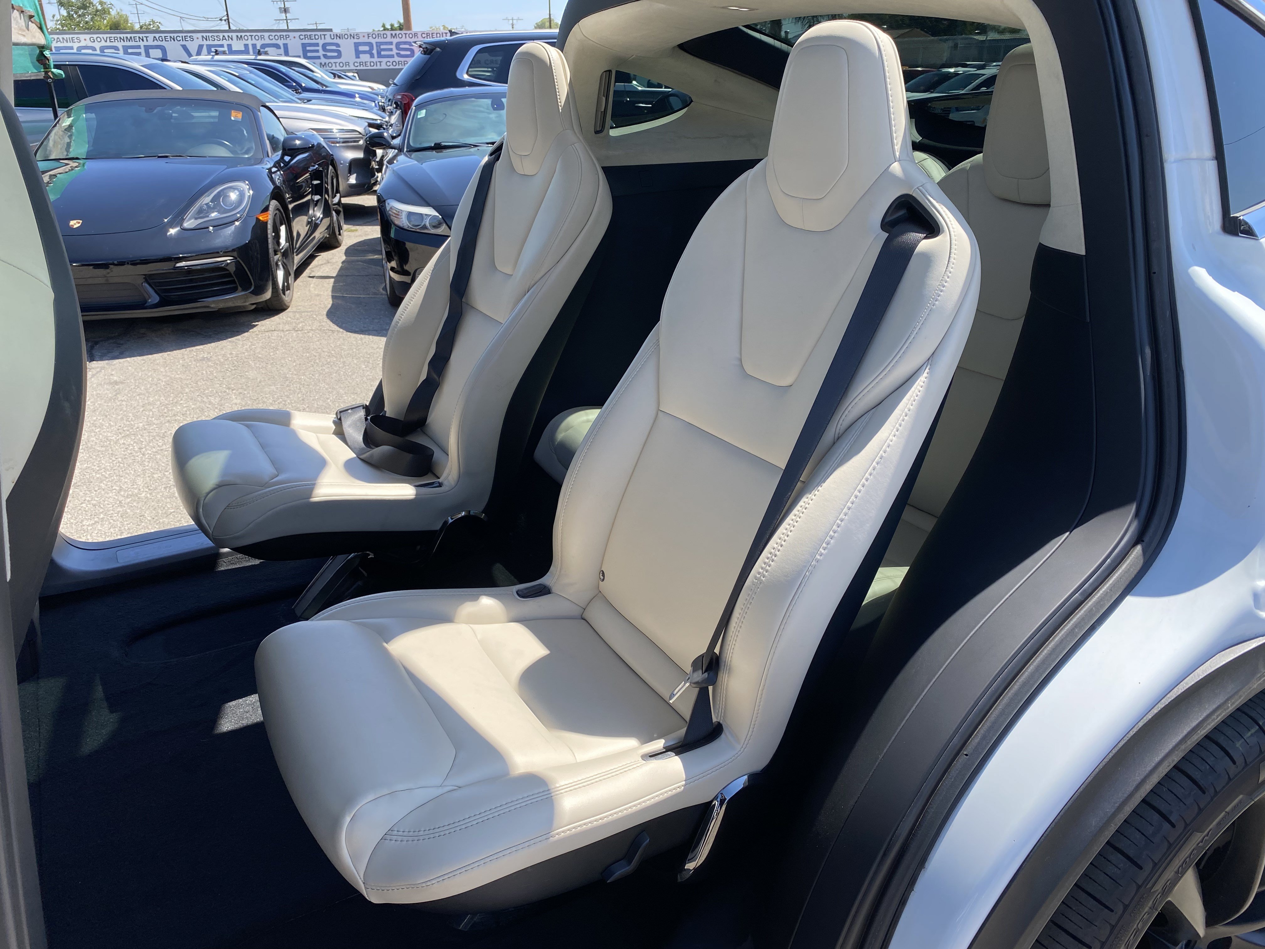Used 2018 Tesla Model X 100D AWD/4WD image 17