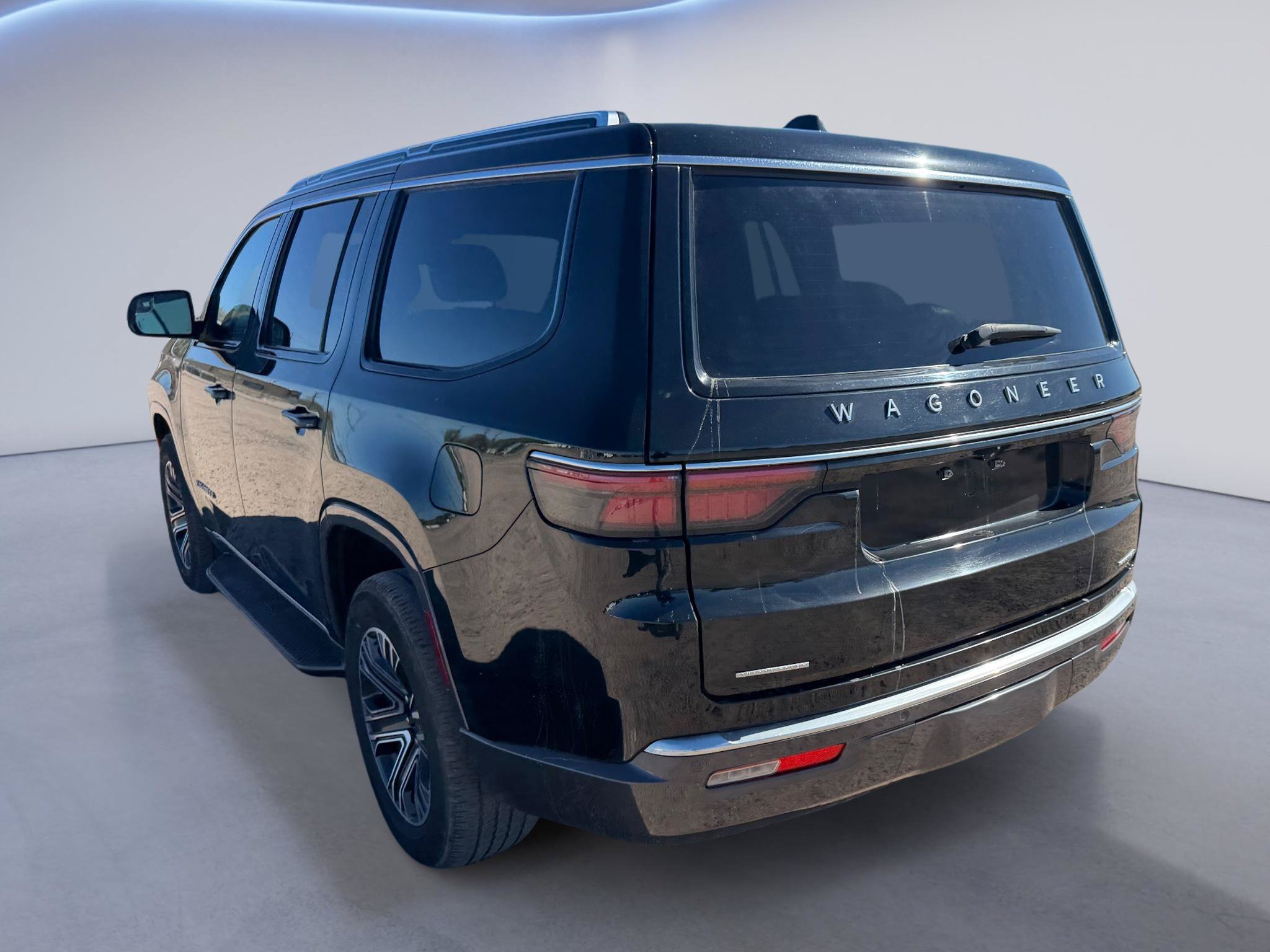 Used 2022 Jeep Wagoneer Series III w/ Flexible Seating Group AWD/4WD image 7