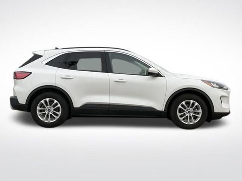 Used 2020 Ford Escape SE image 8