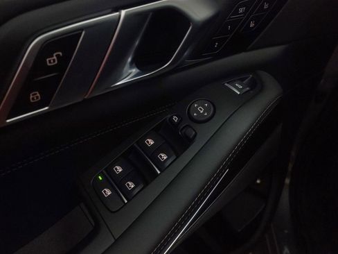 New 2026 BMW X5 xDrive50e image 12