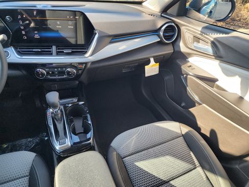 New 2026 Chevrolet Trax LT w/ Driver Confidence Package FWD image 19