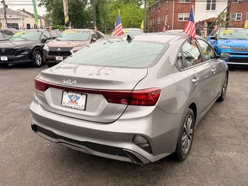 Used 2023 Kia Forte LXS FWD image 7