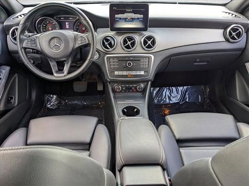 Used 2020 Mercedes-Benz GLA 250 image 16