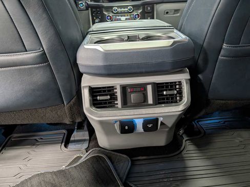 Used 2021 Ford F150 Limited image 23