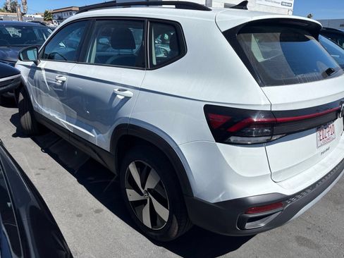 Used 2025 Volkswagen Taos S AWD/4WD image 18
