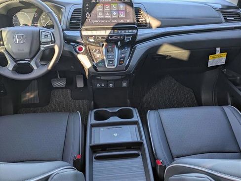 New 2026 Honda Odyssey Elite image 13