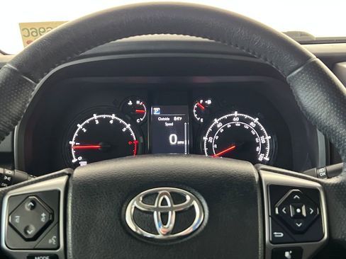 Used 2021 Toyota 4Runner SR5 AWD/4WD image 17