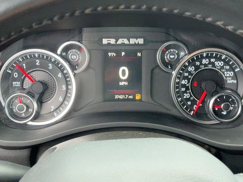 Used 2024 RAM 2500 Big Horn AWD/4WD image 27