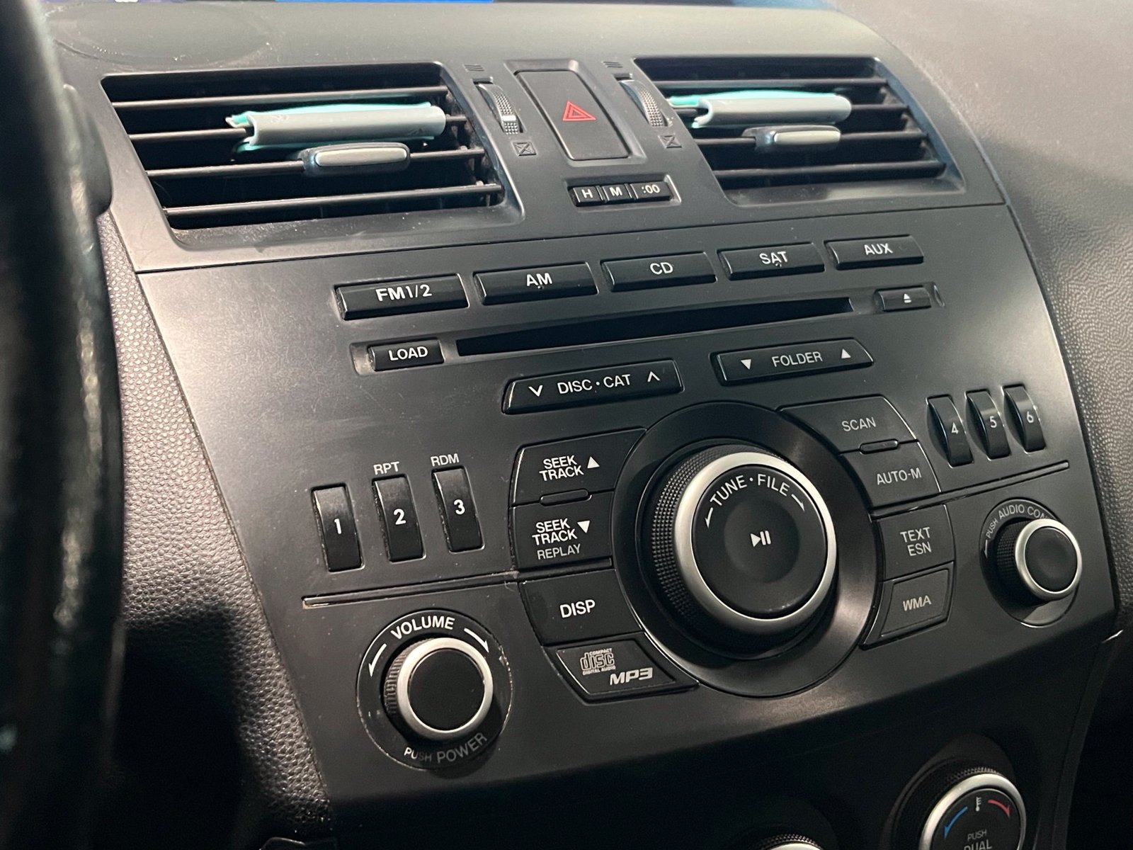 Used 2013 MAZDA MAZDA3 i Touring FWD image 19