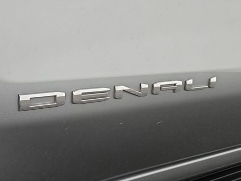 Used 2024 GMC Sierra 1500 Denali w/ Denali Reserve Package AWD/4WD image 38