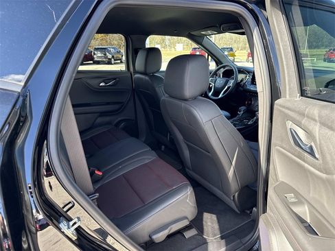 Used 2025 Chevrolet Blazer RS image 27