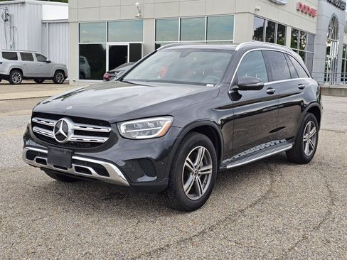 Used 2021 Mercedes-Benz GLC 300 4MATIC image 2