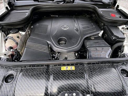 Certified 2022 Mercedes-Benz GLS 450 4MATIC image 34