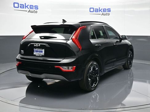 Certified 2023 Kia Niro Wind w/ Wind Preserve Package image 8
