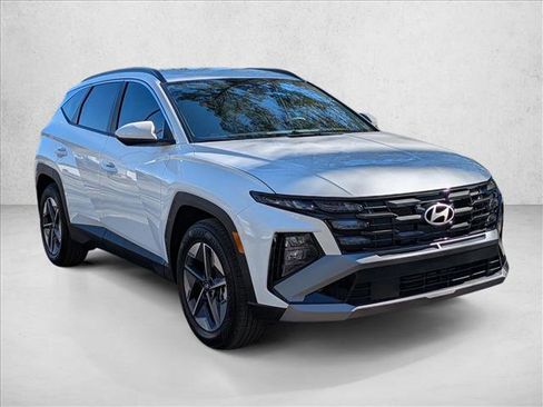 New 2026 Hyundai Tucson SEL FWD image 9