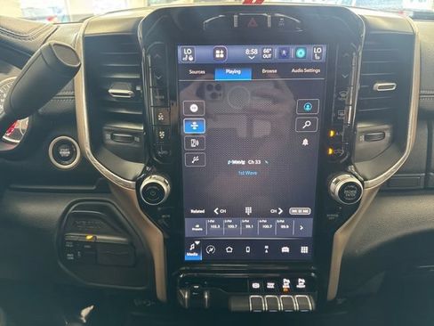 Used 2024 RAM 2500 Laramie AWD/4WD image 42
