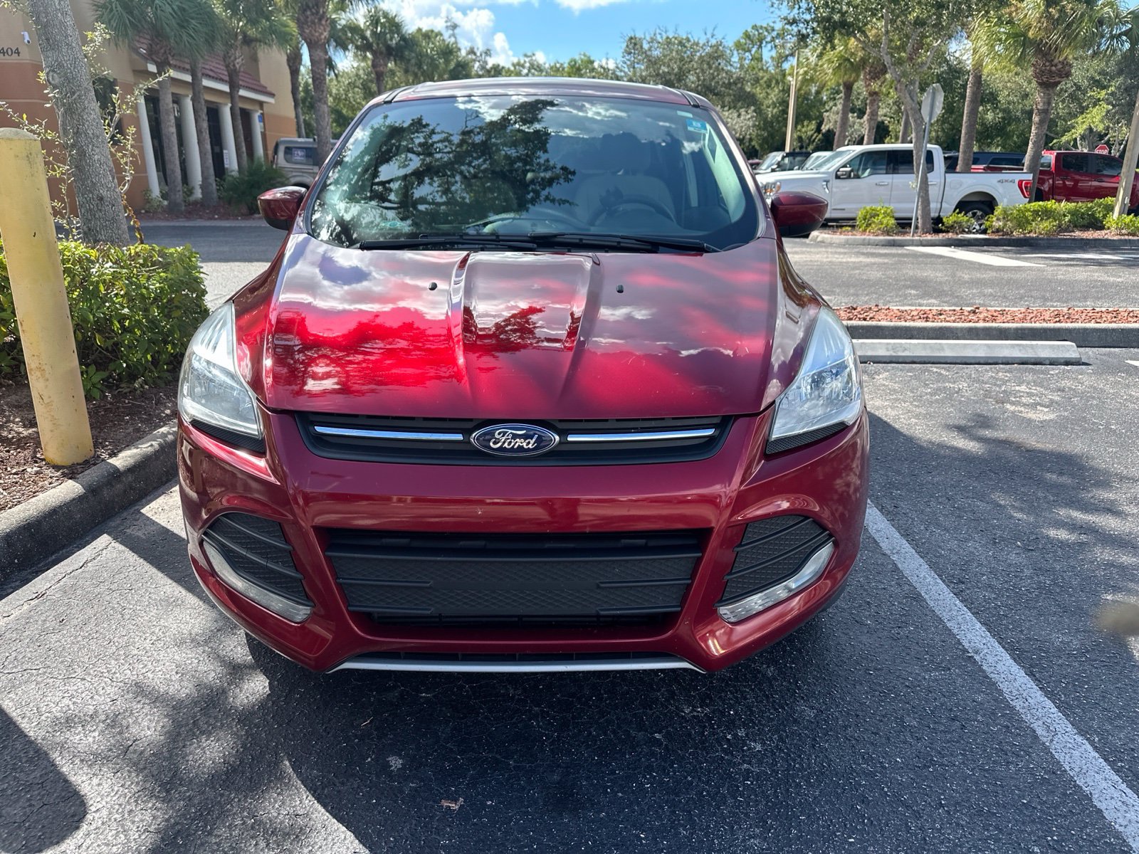 Used 2015 Ford Escape SE FWD image 3