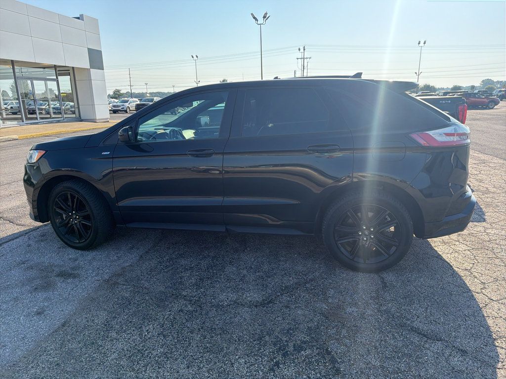 Used 2021 Ford Edge ST-Line AWD/4WD image 8
