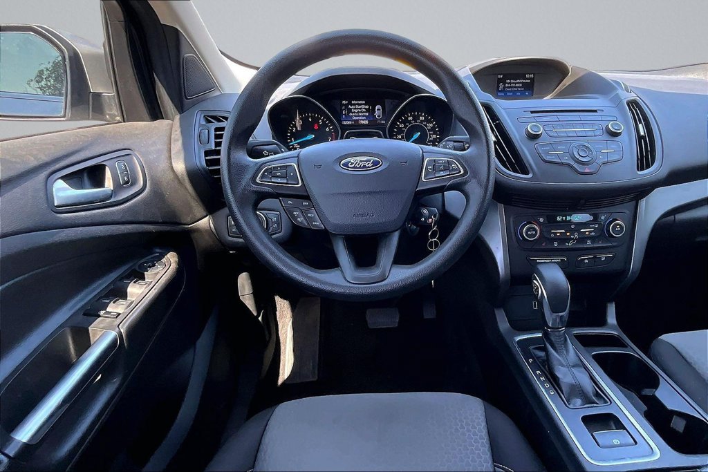 Used 2018 Ford Escape SE FWD image 5