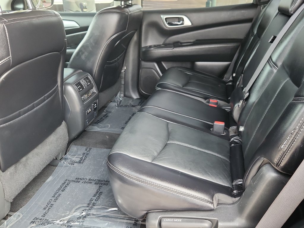 Used 2020 Nissan Pathfinder SL AWD/4WD image 11