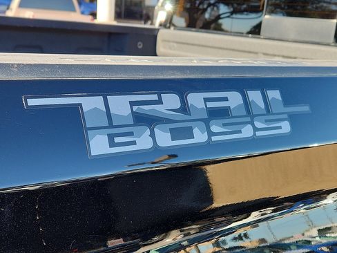 Used 2023 Chevrolet Silverado 1500 LT Trail Boss w/ LT Trail Boss Premium Package image 9