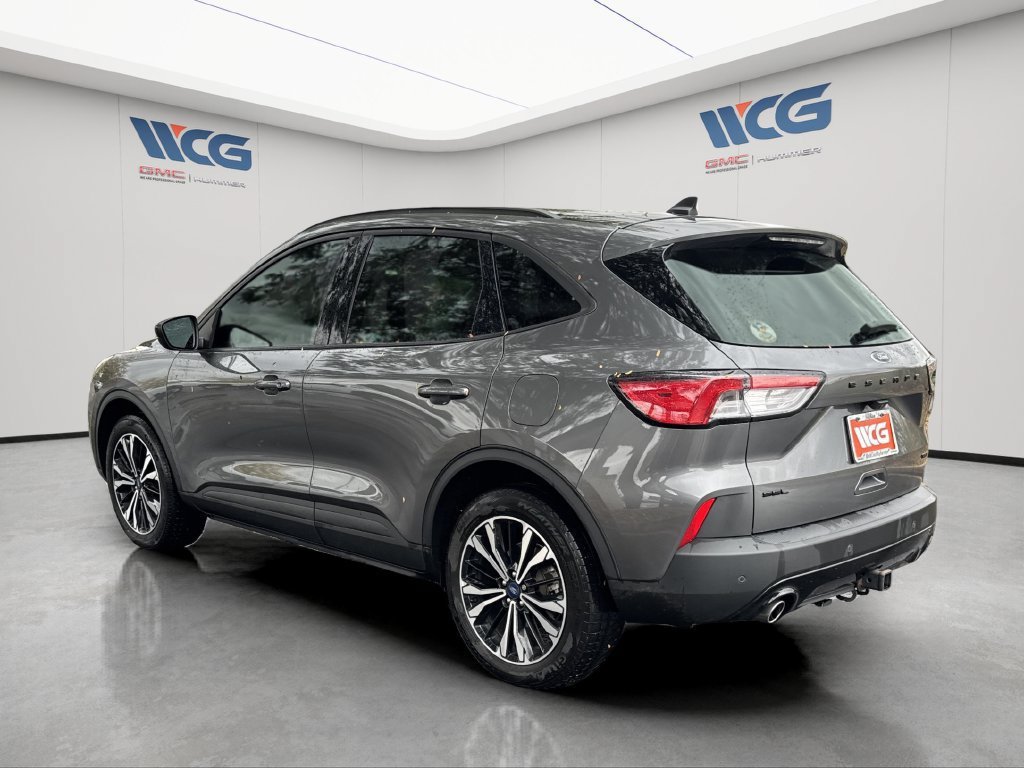 Used 2022 Ford Escape SEL w/ SEL Stealth AWD Package image 5