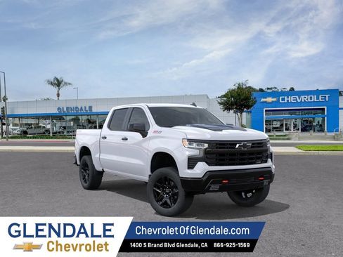 New 2026 Chevrolet Silverado 1500 LT Trail Boss w/ Convenience Package II AWD/4WD image 1