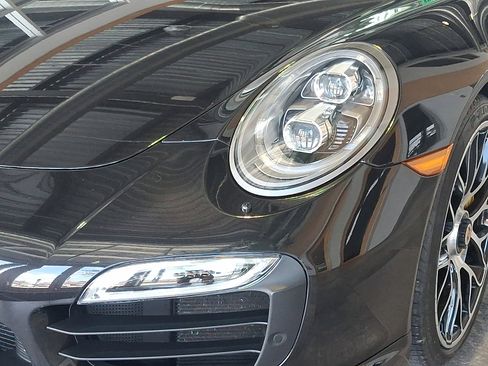 Used 2014 Porsche 911 Turbo image 9