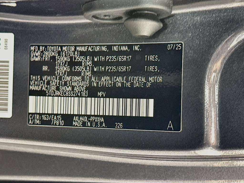 Certified 2025 Toyota Sienna XLE w/ XLE Plus Package FWD image 32
