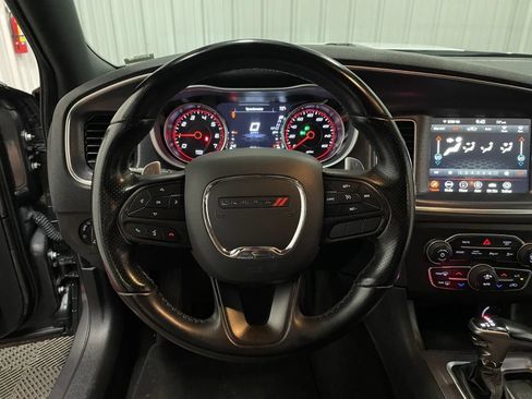 Used 2022 Dodge Charger R/T RWD image 16