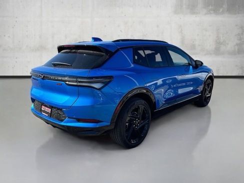 New 2026 Chevrolet Equinox EV RS image 7