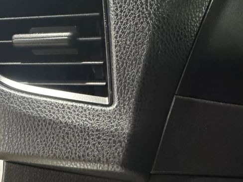 Used 2014 Toyota Corolla L image 28