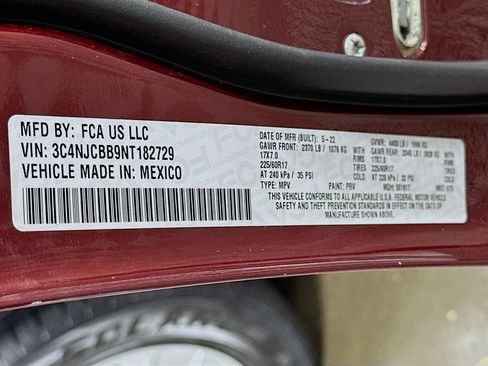 Used 2022 Jeep Compass Latitude image 12