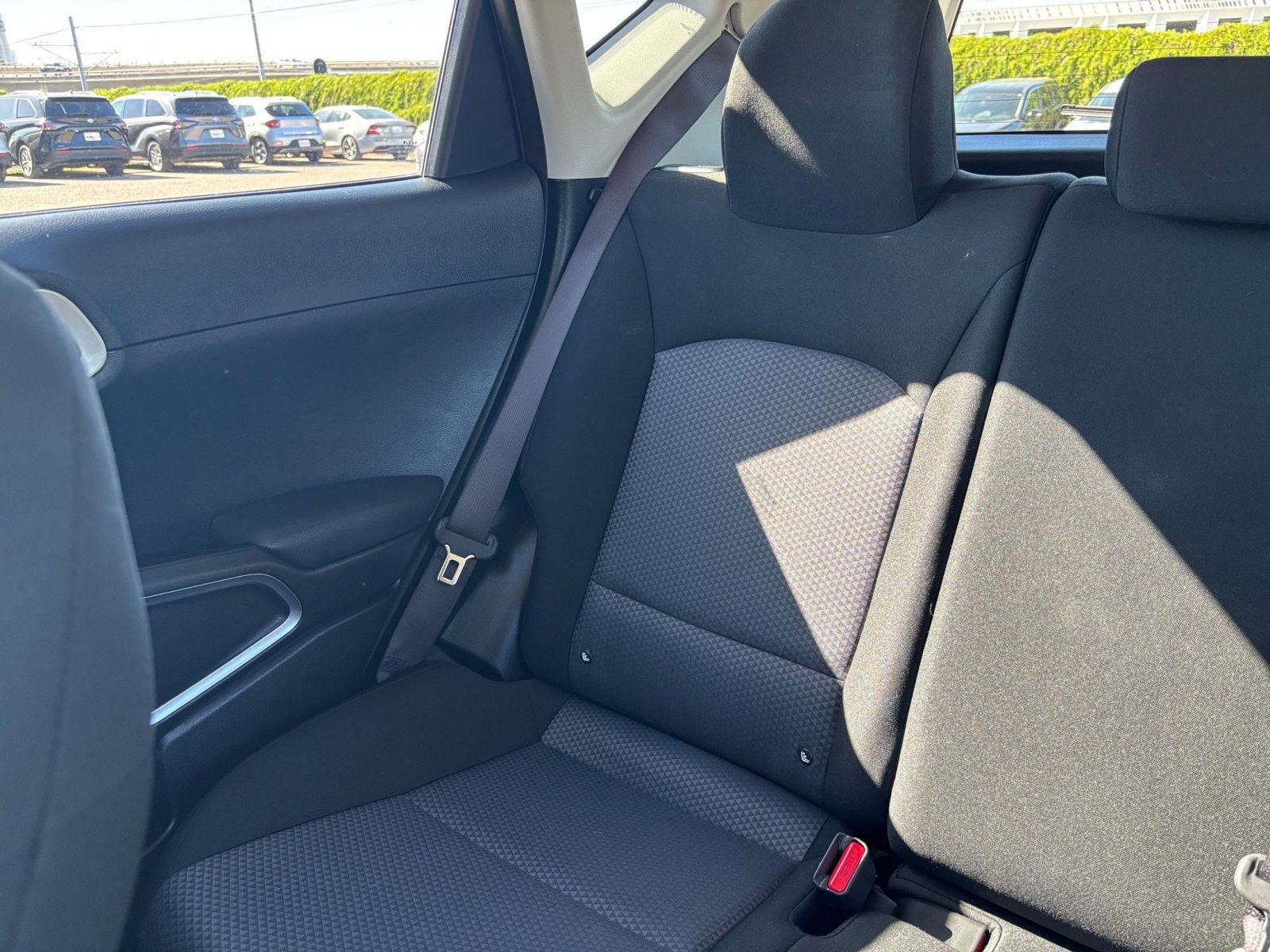 Used 2025 Kia Soul LX w/ LX Technology Package FWD image 36