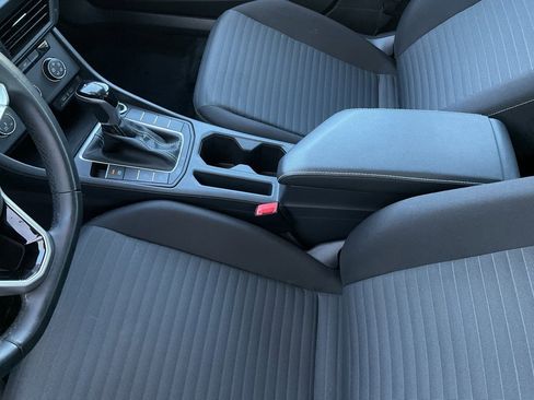 Used 2024 Volkswagen Jetta S image 31