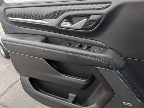 Used 2022 GMC Yukon XL Denali w/ Denali Ultimate Package image 17