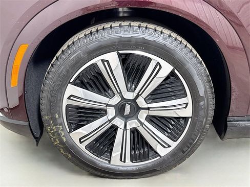 New 2025 Cadillac Escalade IQ Luxury 1 w/ Smart Trailering package image 19