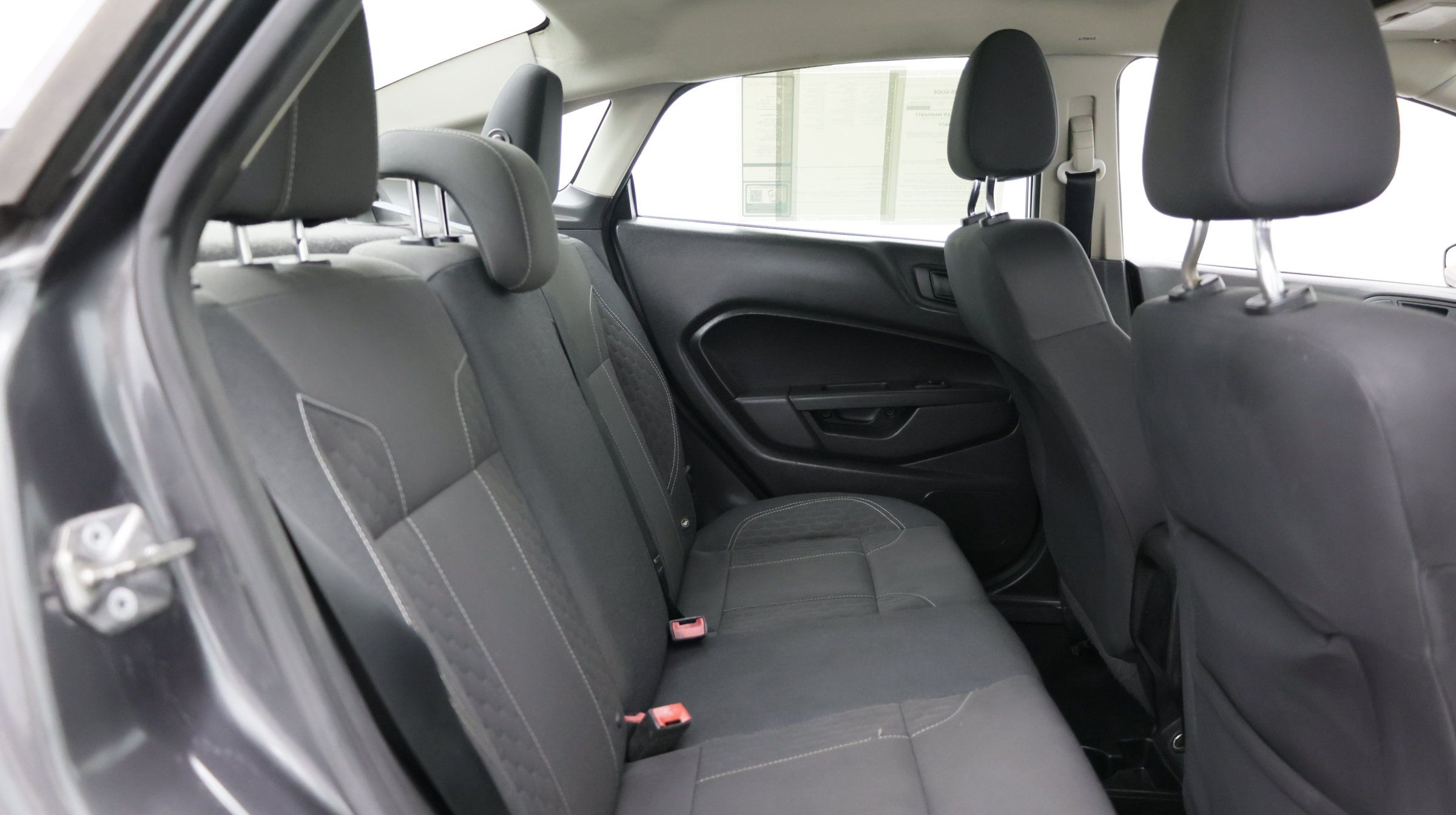 Used 2018 Ford Fiesta SE FWD image 31