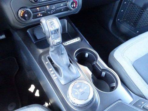 Used 2025 Ford Bronco 2-Door AWD/4WD image 12