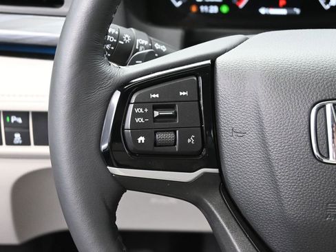 Used 2025 Honda Odyssey Elite image 29