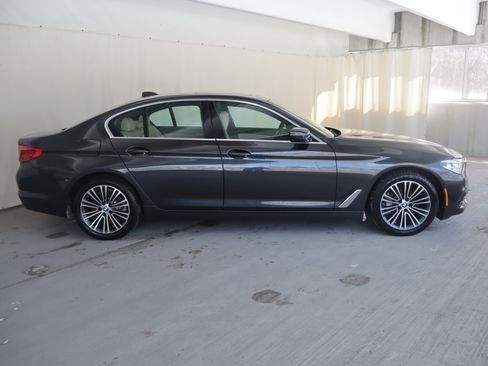 Used 2019 BMW 530i xDrive w/ Convenience Package image 7