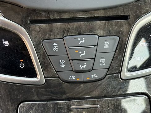 Used 2014 Buick LaCrosse Leather w/ Driver Confidence Package FWD image 20