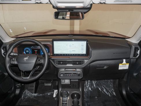 New 2025 Ford Bronco Sport Outer Banks w/ Outer Banks Tech Package+ image 25