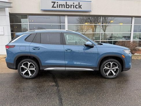 New 2026 Volkswagen Tiguan SE image 2