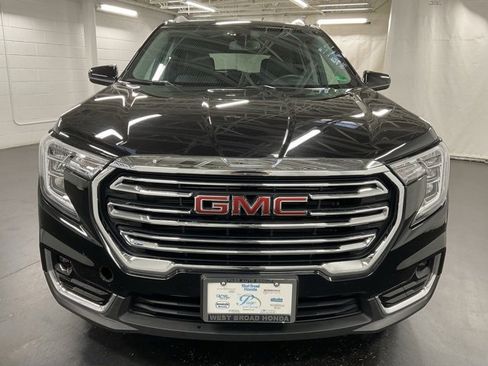 Used 2024 GMC Terrain SLT image 3