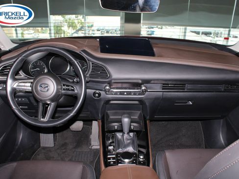 Used 2023 MAZDA CX-30 AWD 2.5 S w/ Premium Package image 16