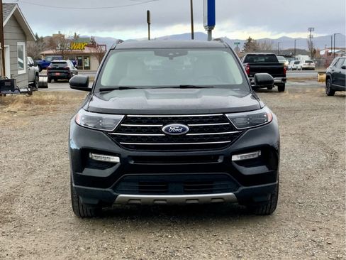 Used 2023 Ford Explorer XLT w/ Equipment Group 202A image 7