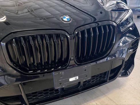 Certified 2023 BMW X5 M50i w/ Executive Package image 30