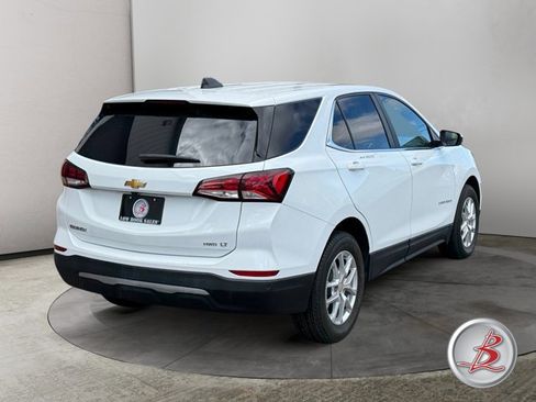 Used 2024 Chevrolet Equinox LT AWD/4WD image 4